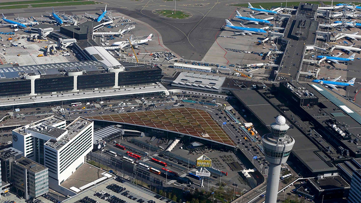 Aerial view of Schiphol airport near Amsterdam April 9, 2014. REUTERS/Yves Herman (NETHERLANDS - Tags: TRANSPORT) - GM1EA491QCM01