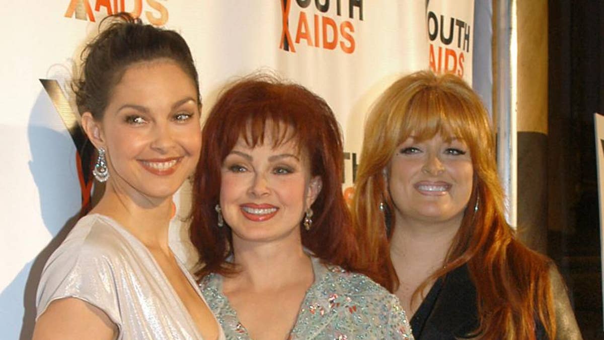 Judds Youth AIDS benefit gala