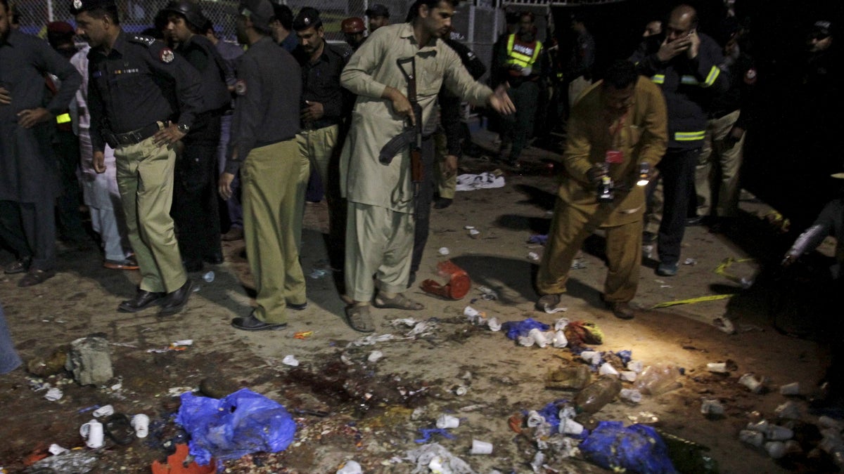 21948439-PAKISTAN-BLAST/