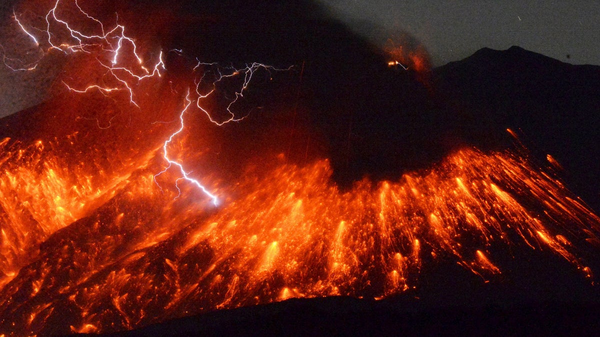 JAPAN-VOLCANO/