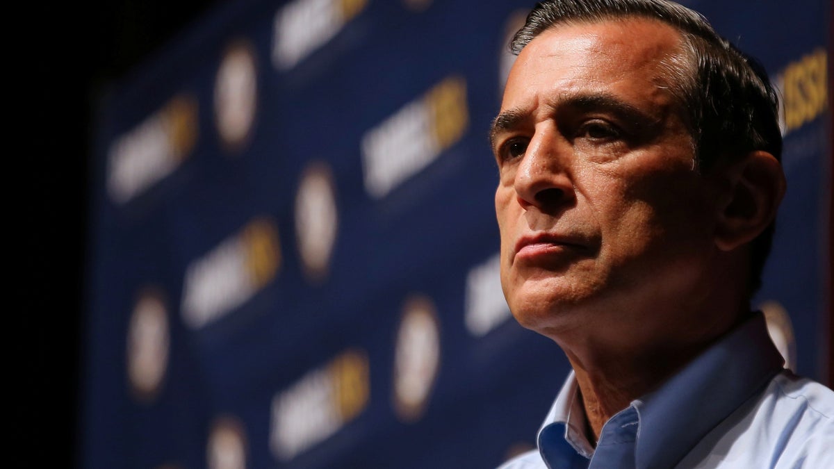 Republican Congressman Darrell Issa holds a town hall style meeting with constituents of California's 49th district in San Juan Capistrano, California, U.S., June 3, 2017. REUTERS/Mike Blake - RC1F93ACE140