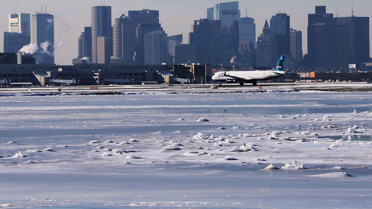 airport reuters snow