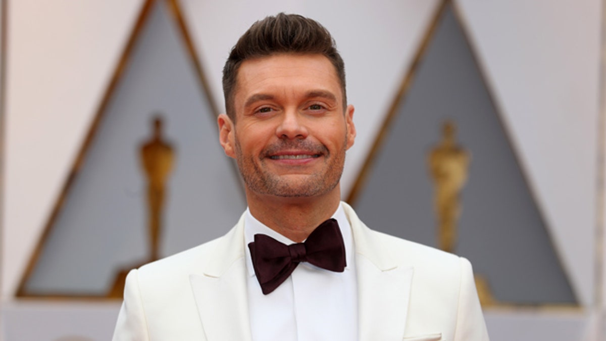 89th Academy Awards - Oscars Red Carpet Arrivals - Hollywood, California, U.S. - 26/02/17 - Television host Ryan Seacrest arrives. REUTERS/Mike Blake - RTS10G2O