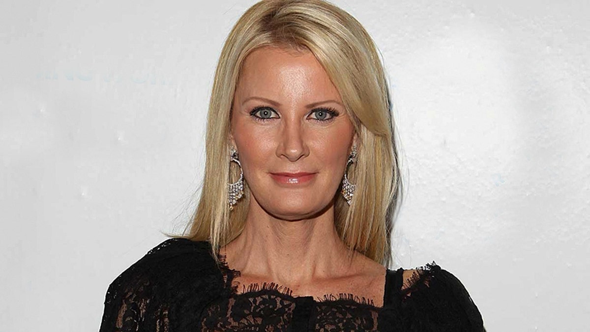 sandra lee AP