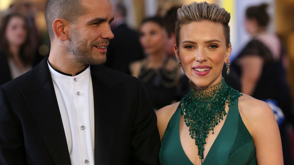 scarlett johansson romain Dauriac reuters