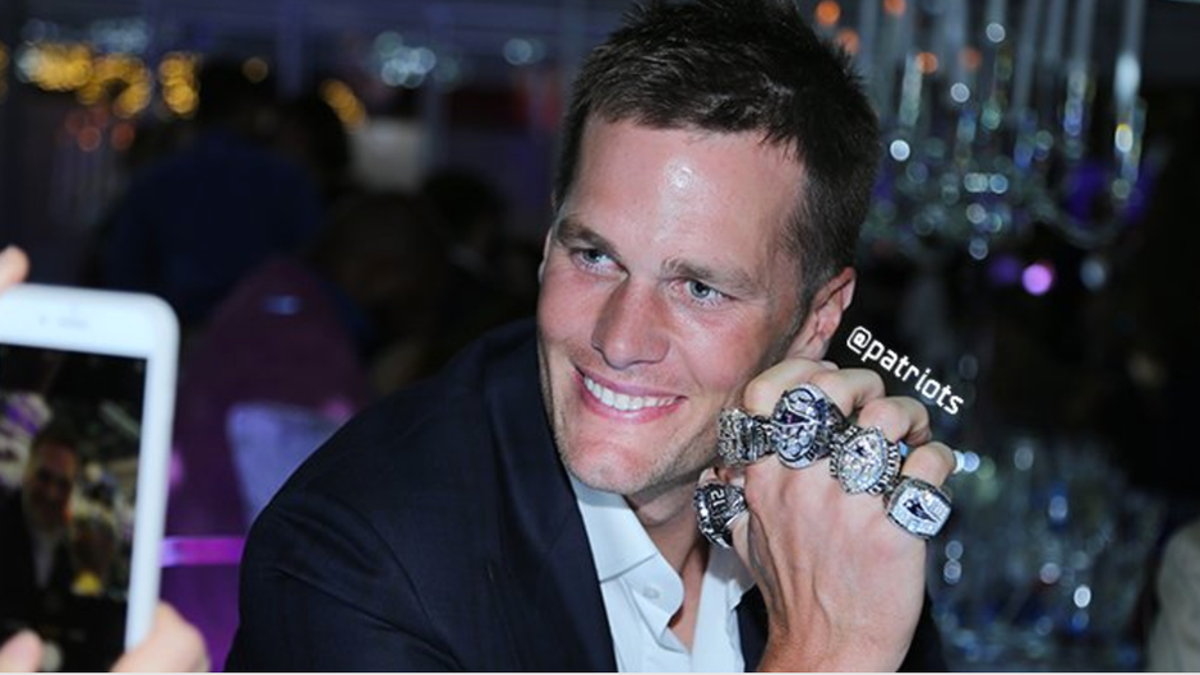 Tom Brady flashes some serious bling as Patriots get their Super Bowl LI  rings