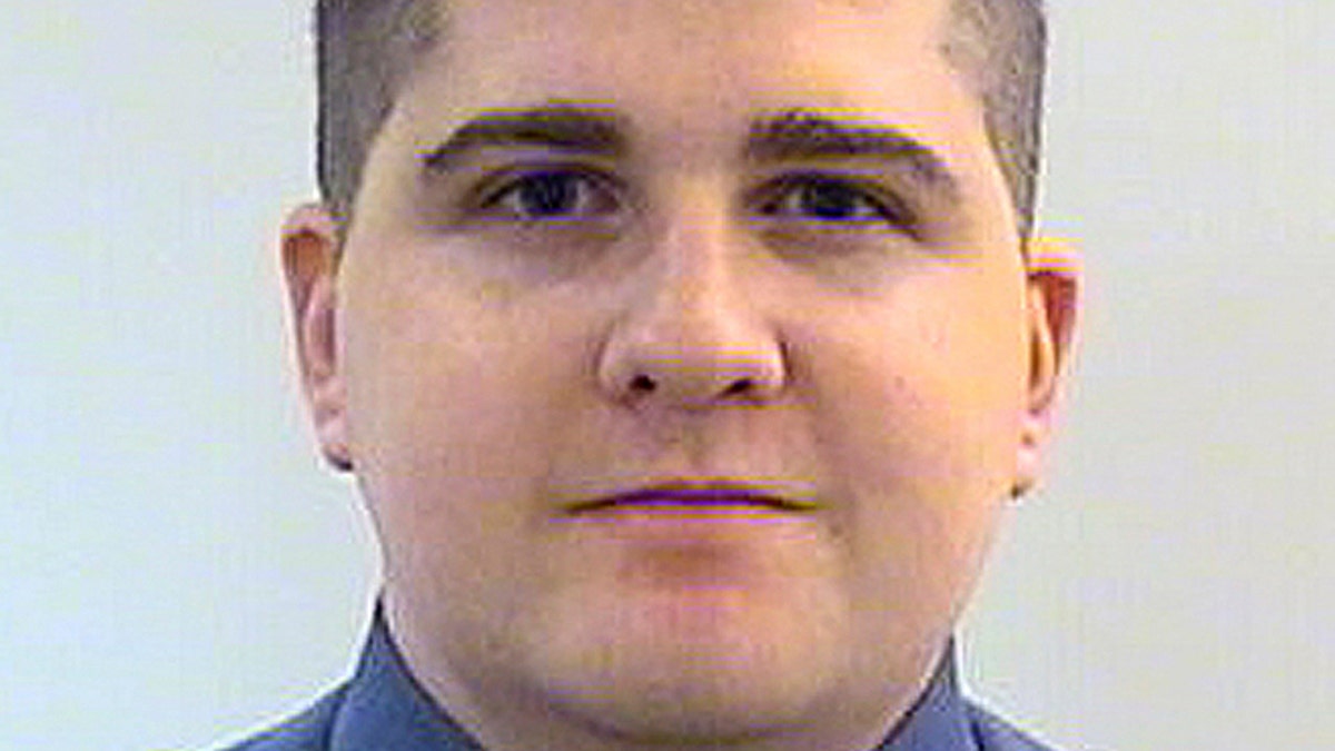 b7ef71b4-APTOPIX Police Converge Mass