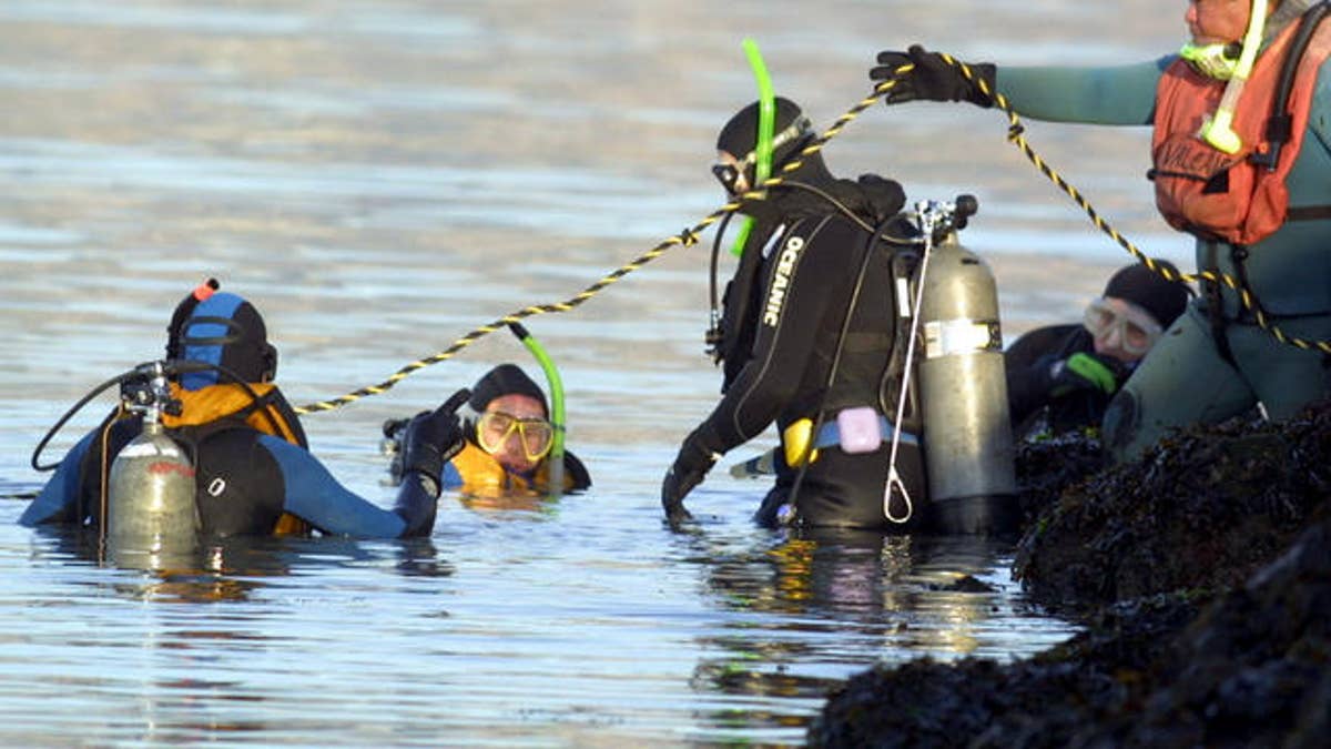 Scuba searchers for Laci peterson