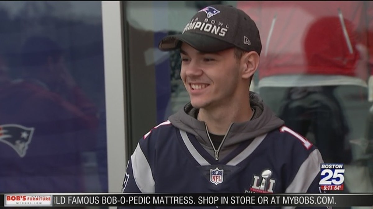 Fan who helped find Tom Brady's missing Super Bowl jerseys gets front-row  seats to Patriots' season opener