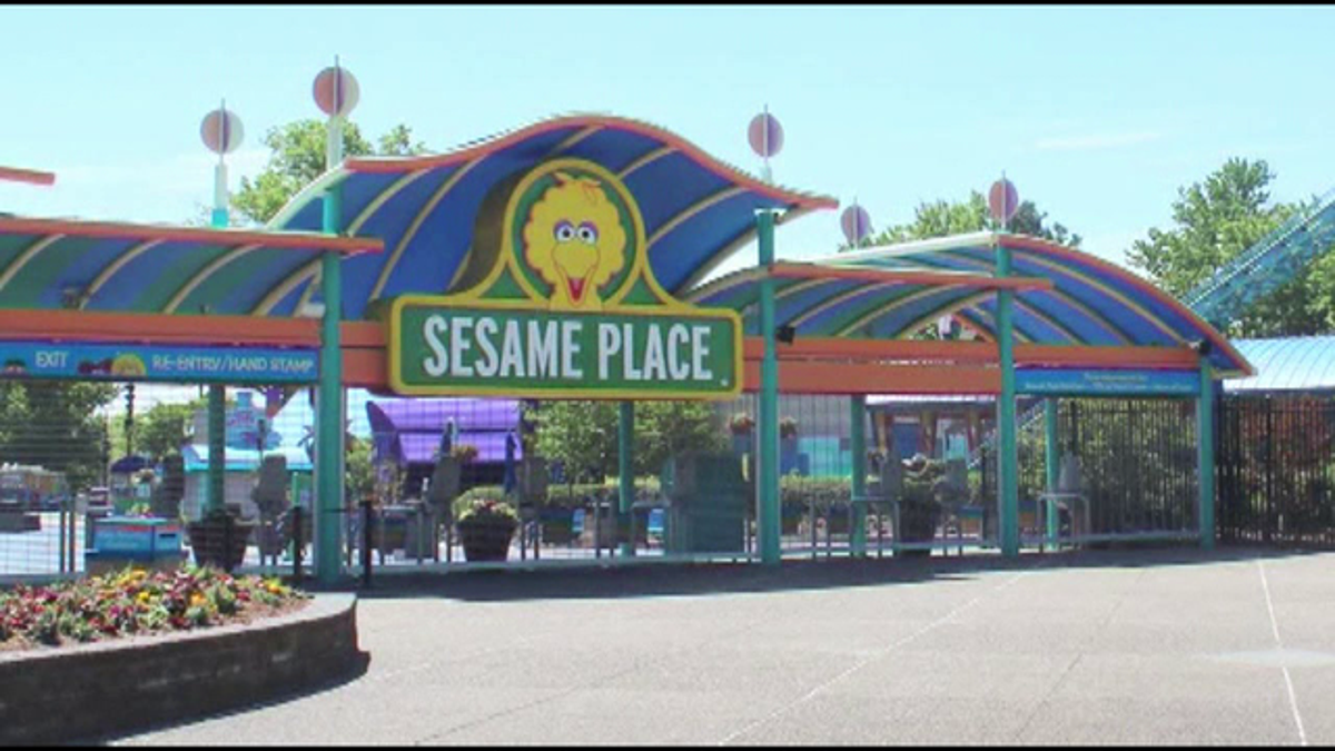 Sesame Place Fox 32