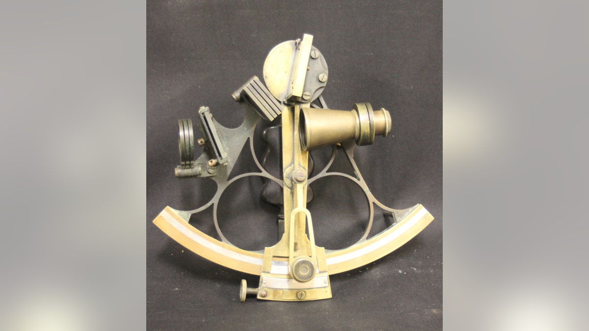 Sextant