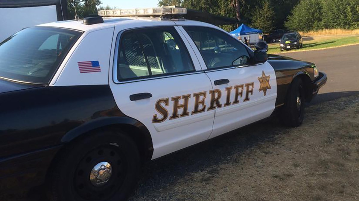 snohomish sheriff car