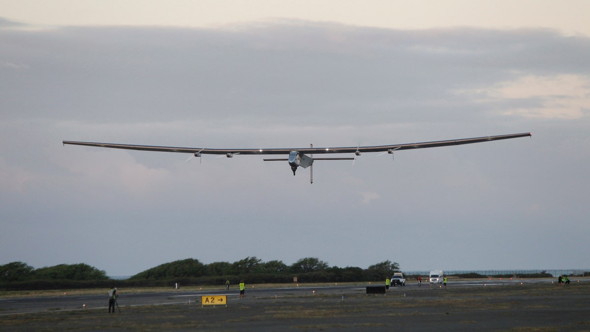 SolarImpulse2HawaiiLiftOff