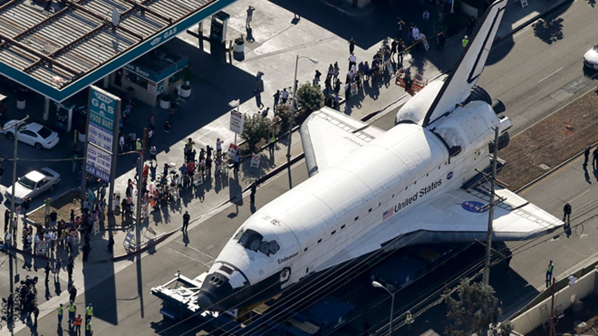 Space Shuttle Last Stop