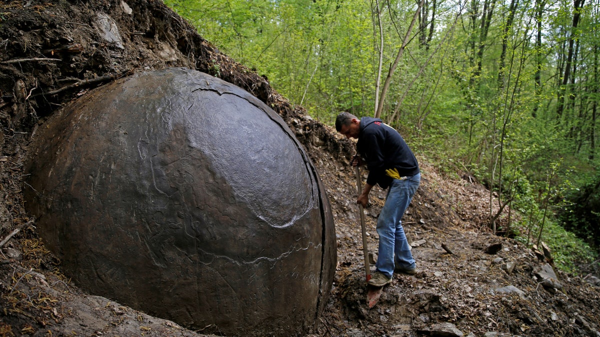 BOSNIA-STONE/