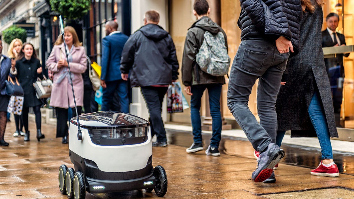 starship technologies robot