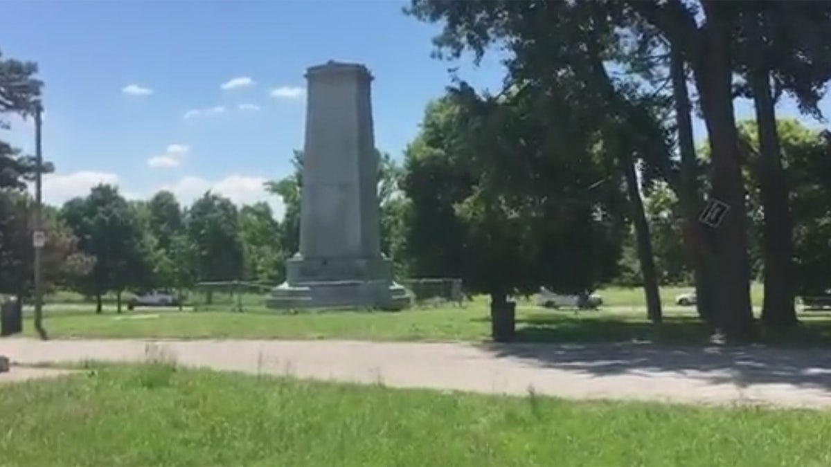 St. Louis monument