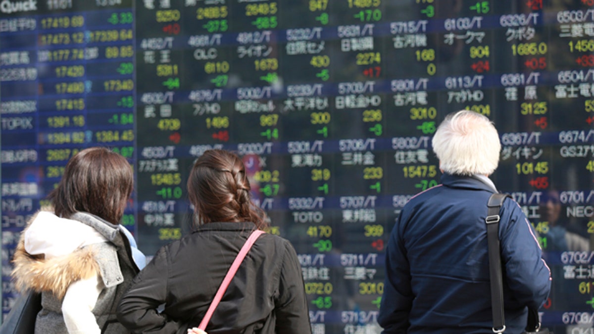 Saham global dibuka menguat setelah berita FBI tidak akan mendakwa Clinton