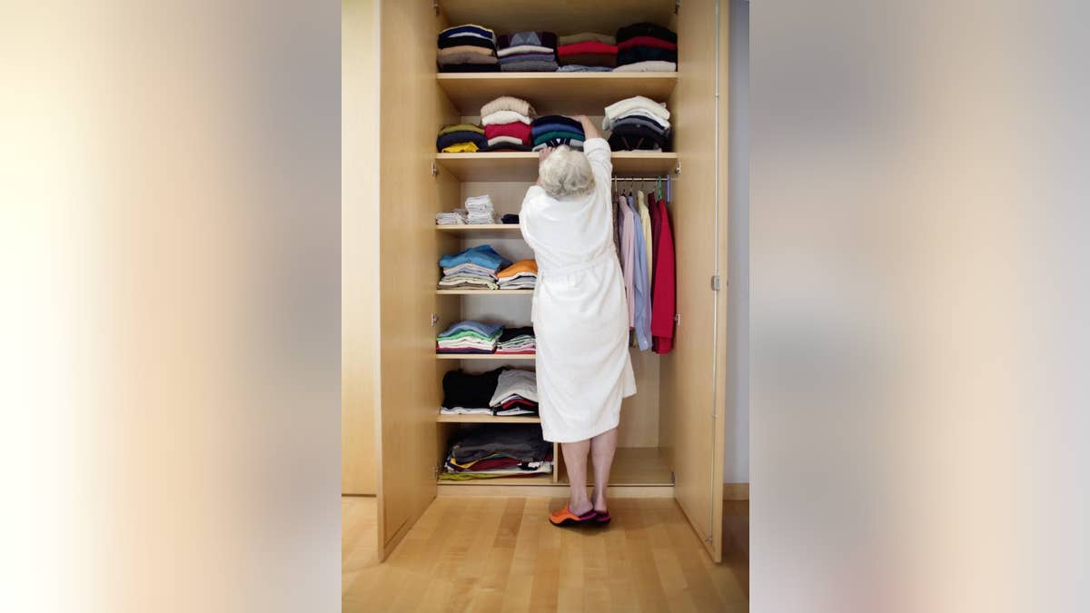 6 Steps To Storing Your Winter Clothes Now