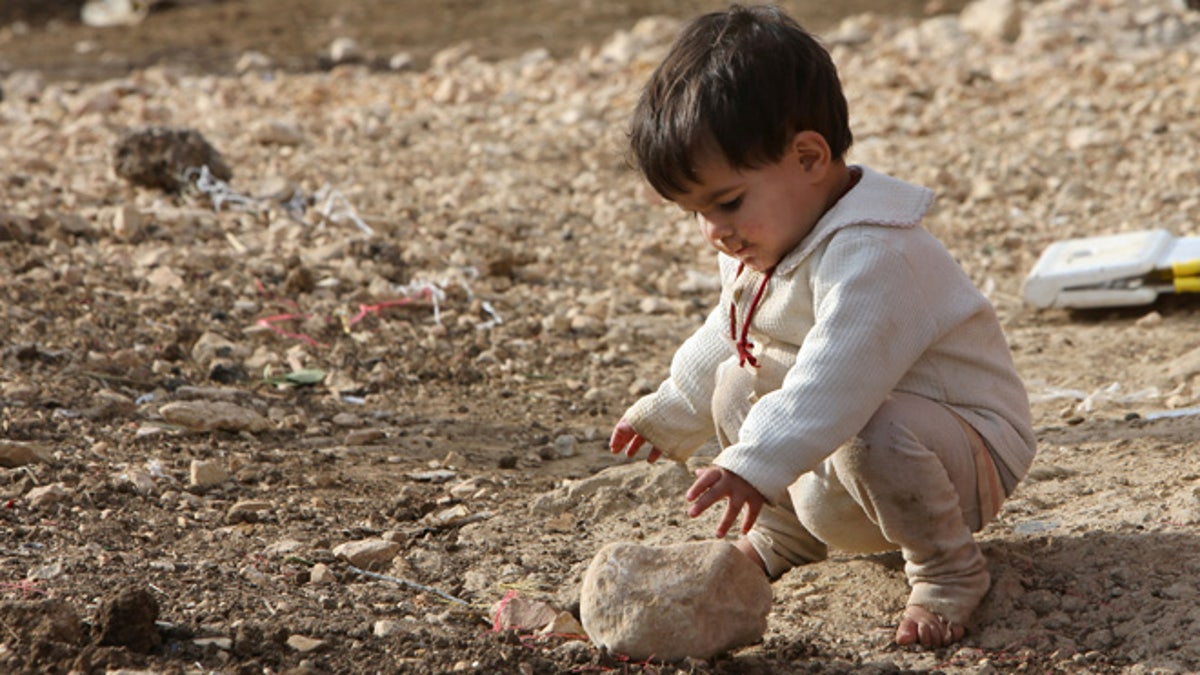 9a7ca188-Mideast Lebanon Syria Refugees