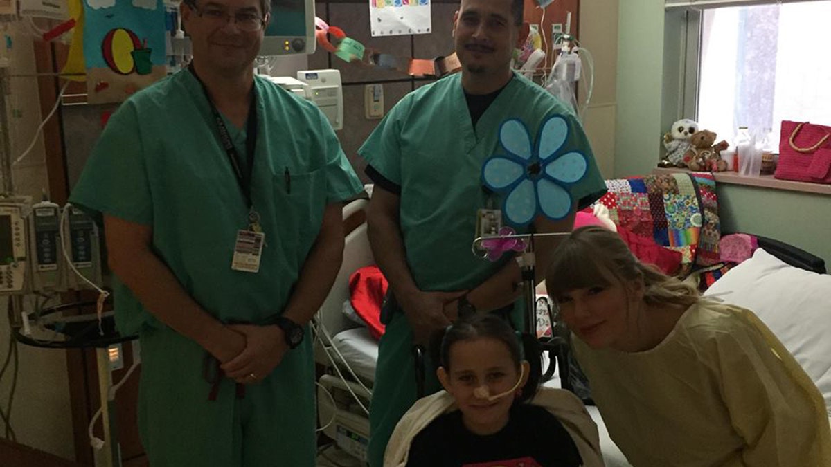 Taylor Swift visit 1