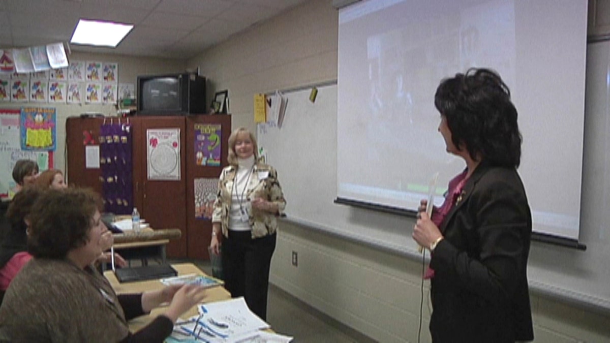 Teknologi Kelas: Apa yang Harus Dilakukan Ketika Siswa Tahu Lebih Banyak Daripada Guru?