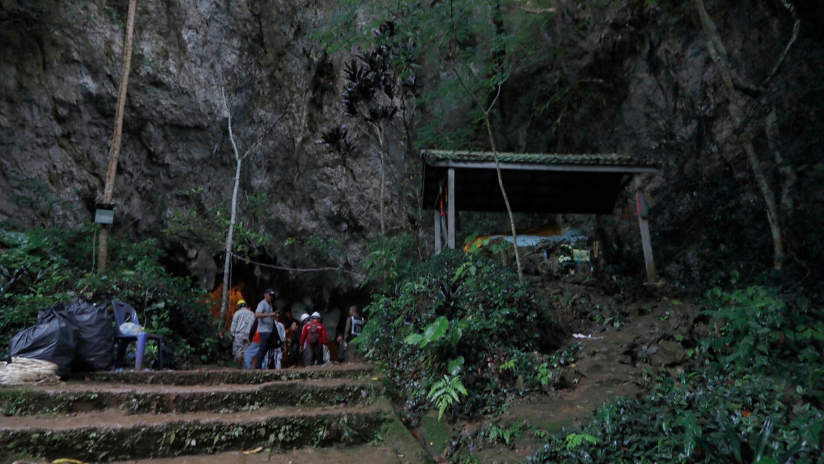 Thai Cave 3