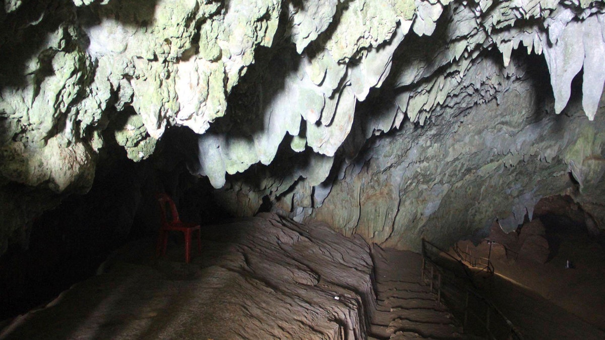 Thai Cave 4