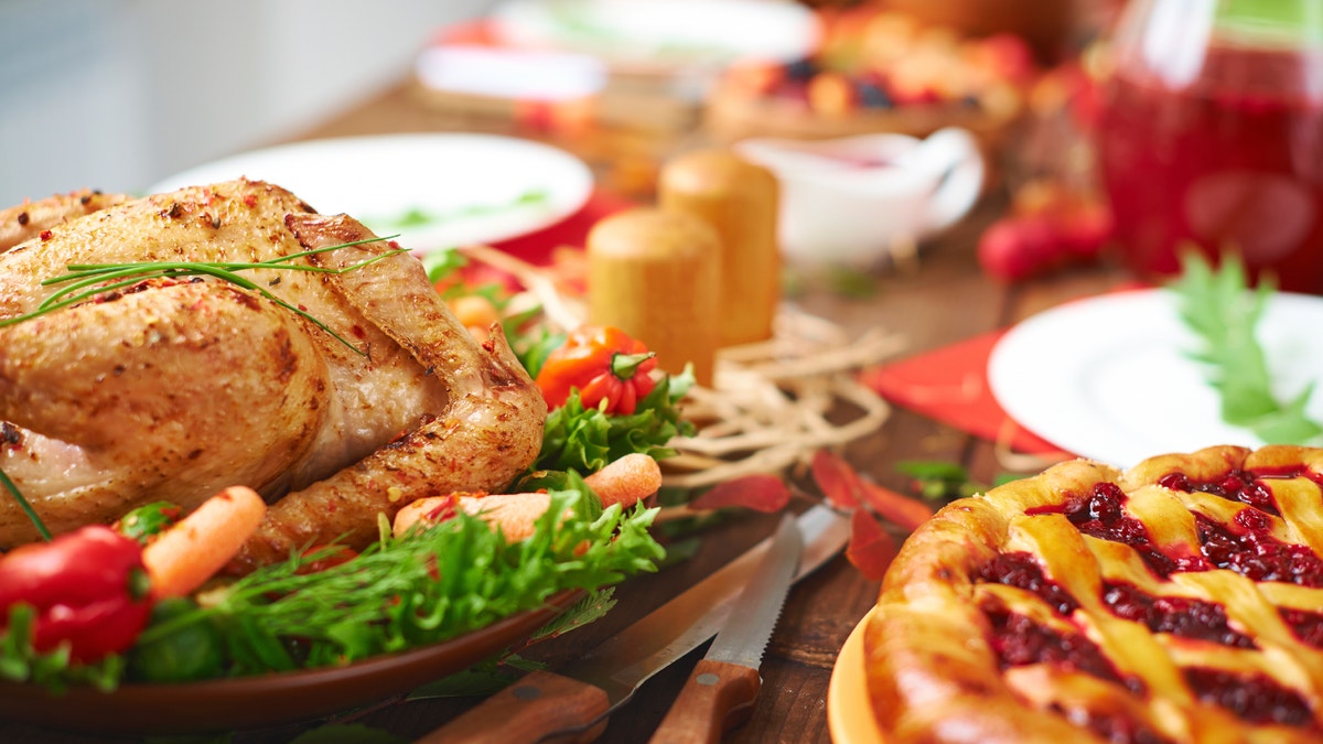 thanksgiving table istock