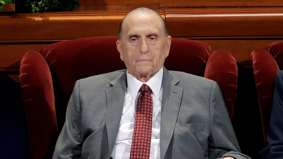 thomas monson thomas s. monson, 16th president of mormon church, dies at 90
