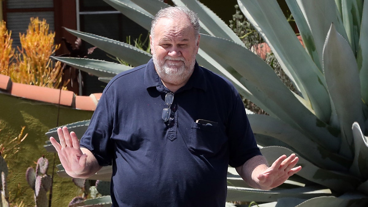Meghan Markle's father Thomas Markle drops off flowers at Meghan's mother Doria Ragland home days before the wedding. 10 May 2018 Pictured: Thomas Markle. Photo credit: Rachpoot/MEGA TheMegaAgency.com +1 888 505 6342 (Mega Agency TagID: MEGA217895_009.jpg) [Photo via Mega Agency]