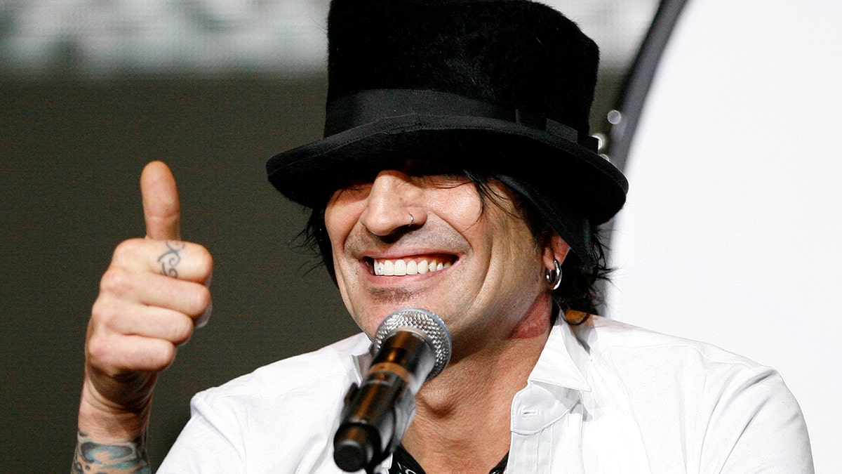 tommy lee reuters