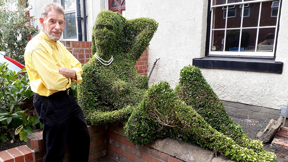 topiary lady swns