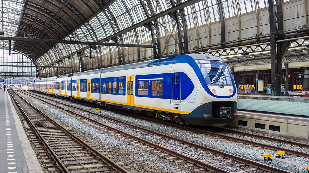 train_istock
