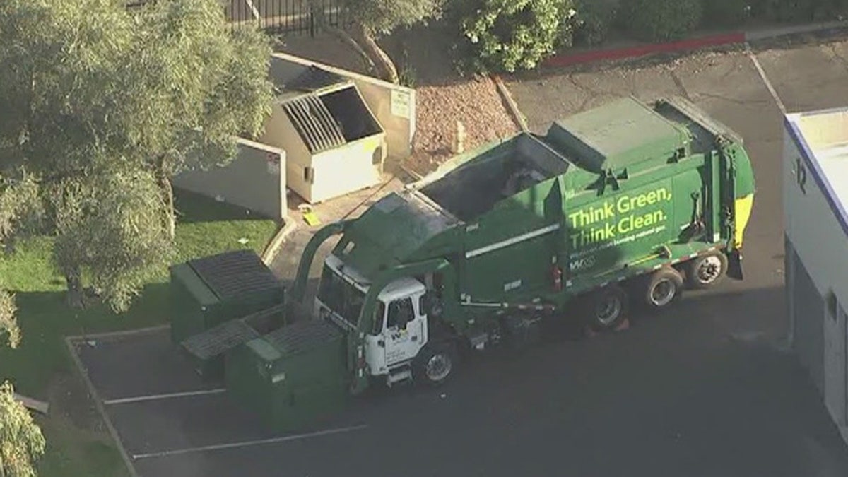Trash Truck 1