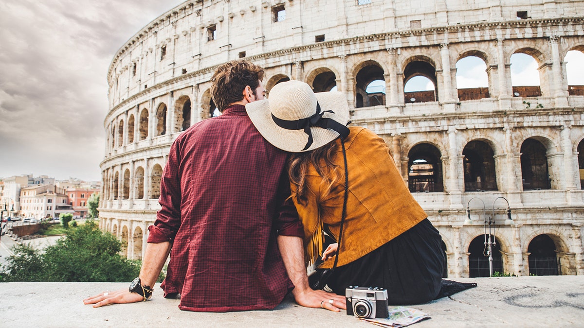 travel blogging istock