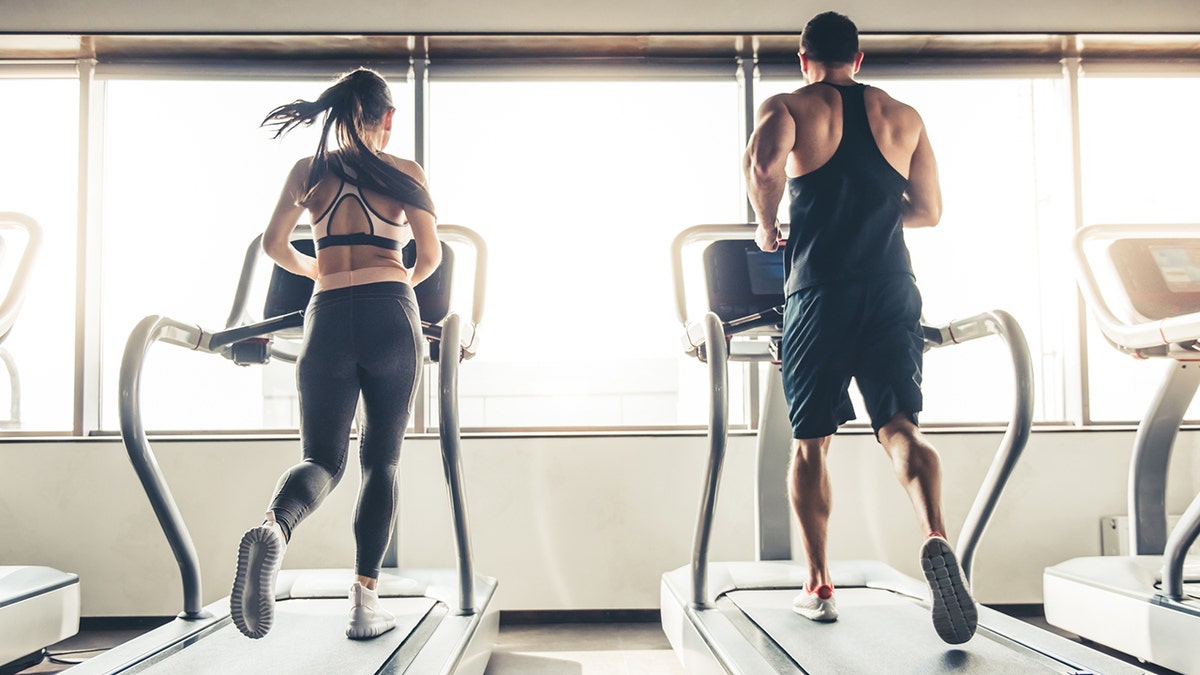 treadmill man woman istock