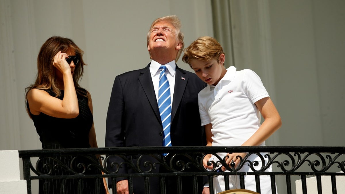 68efac7d-SOLAR-ECLIPSE/USA-TRUMP