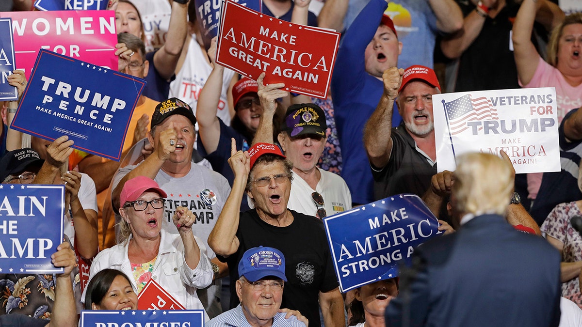 Trump_Crowd_1