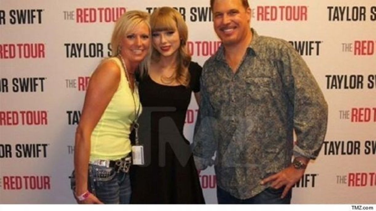 t swift grope