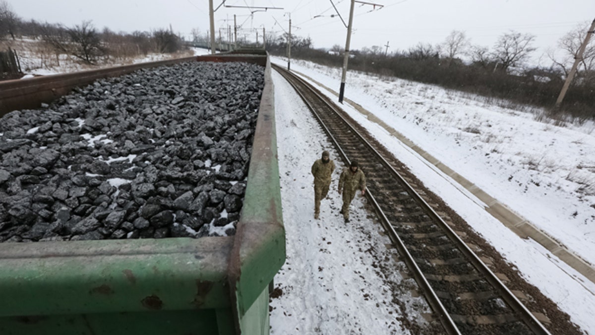 ukraine-train-block1