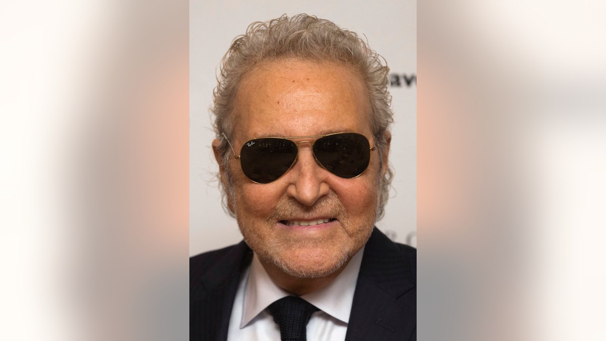 Greenwich estate of late fashion designer Vince Camuto going to