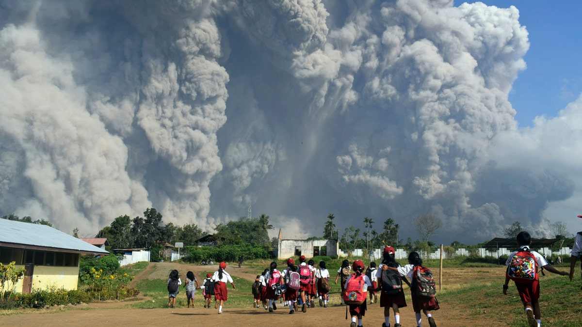 Sinabung volcano 3