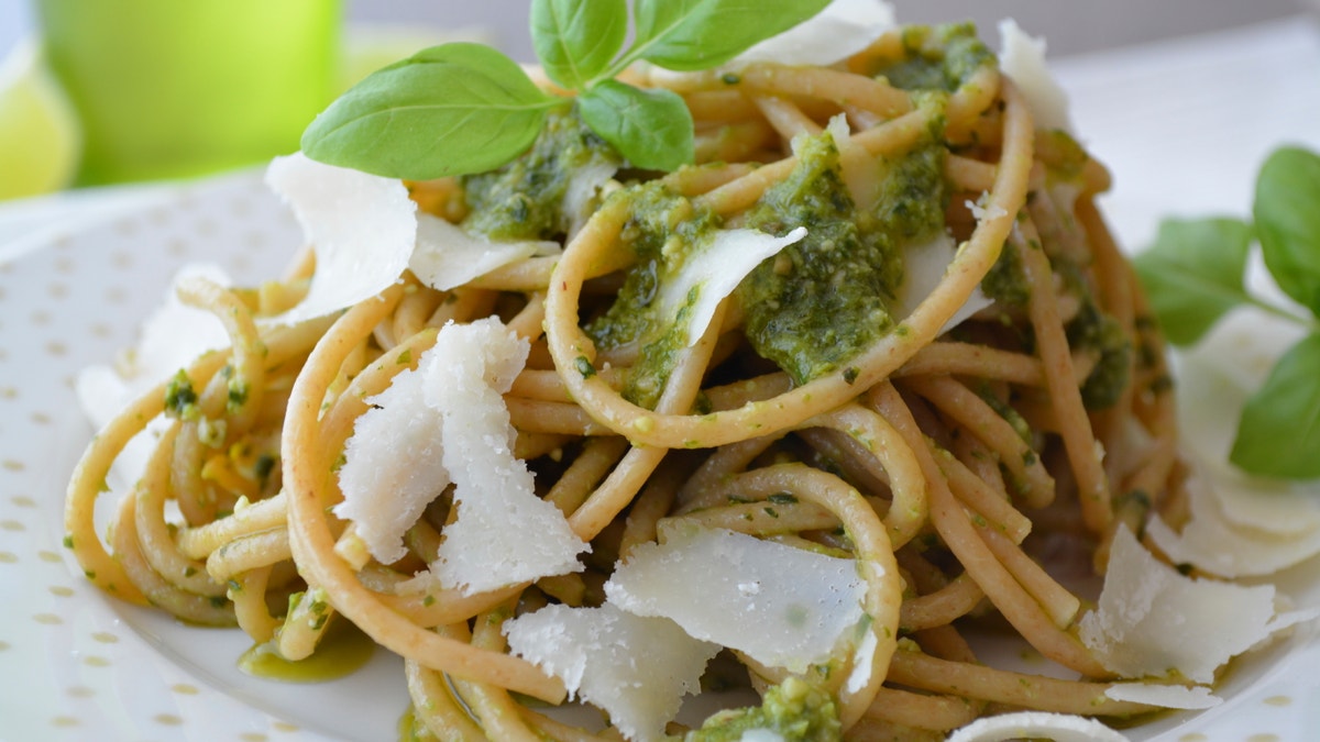 whole wheat pasta with pesto