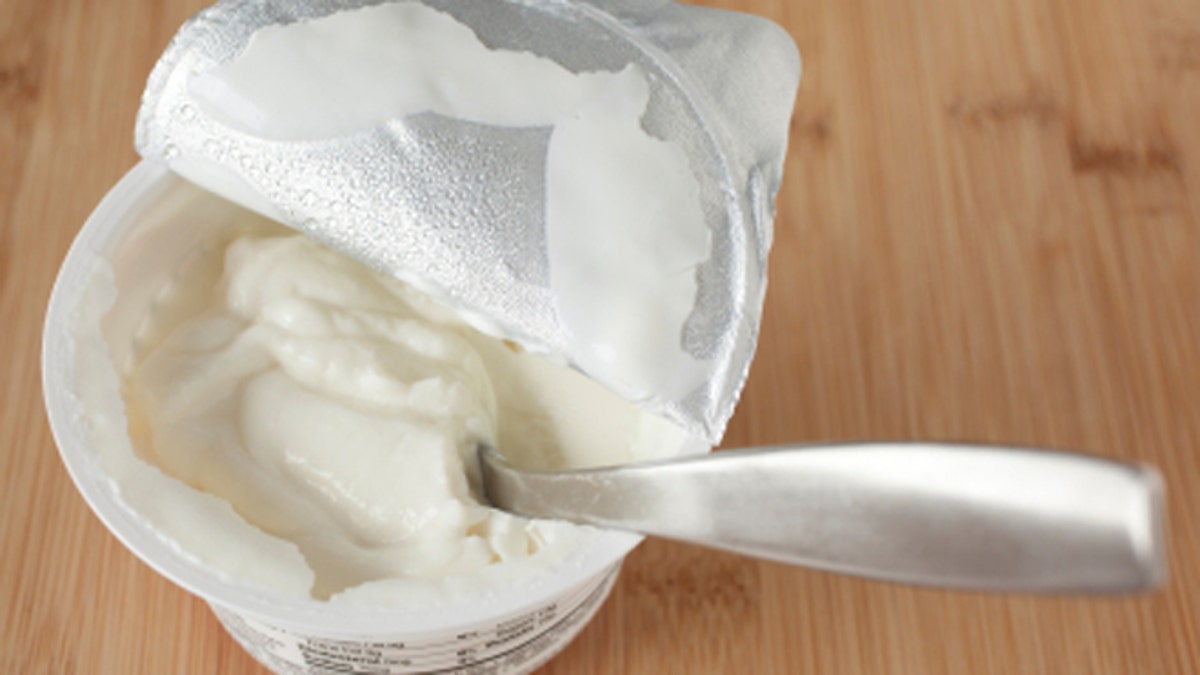 8 Uses for Yogurt Containers