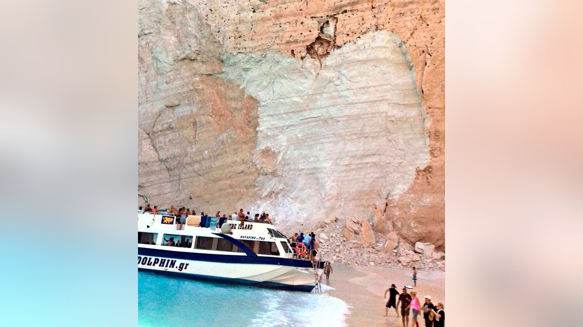 Zakynthos Beach imerazante.gr Via AP1