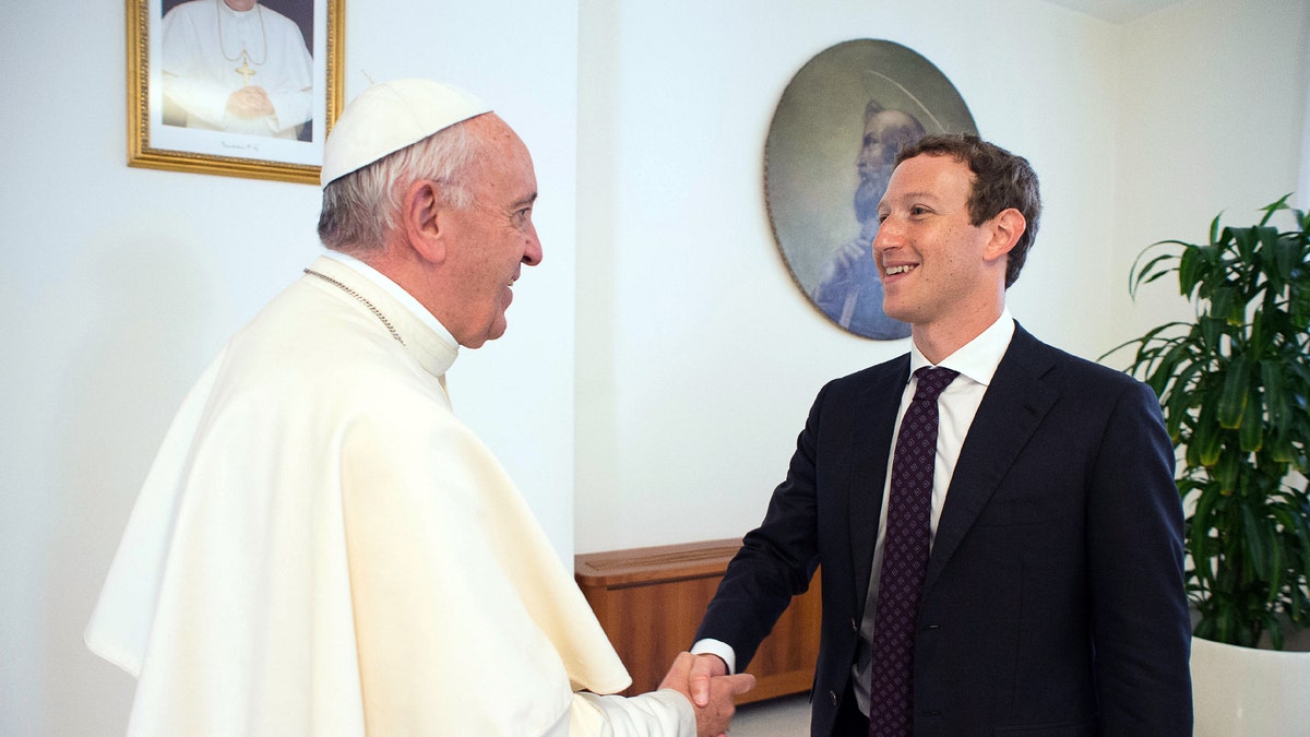 ZuckerbergPope