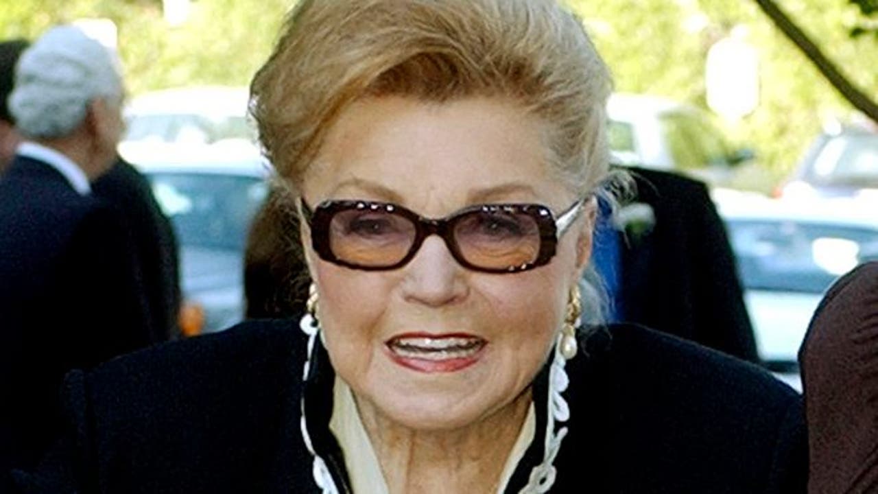 Esther Williams dies; Swimming champion turned actress was 91