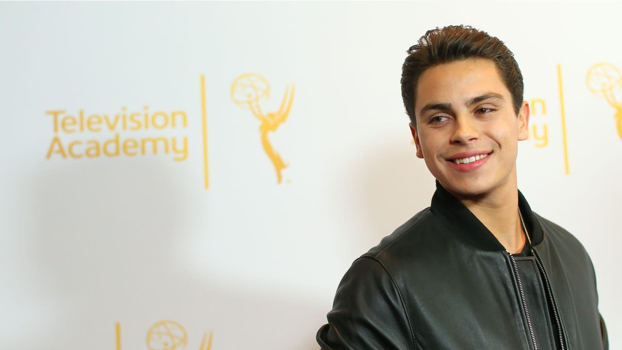 Jake T. Austin says he's 'crazy' about girlfriend who stalked him on  Twitter | Fox News, image size:1280x720