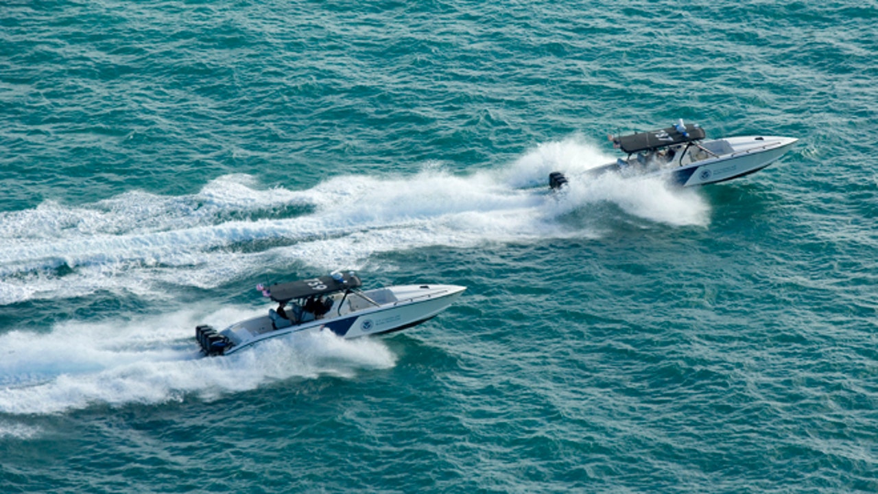 Midnight-Express-Boats.jpg?ve=